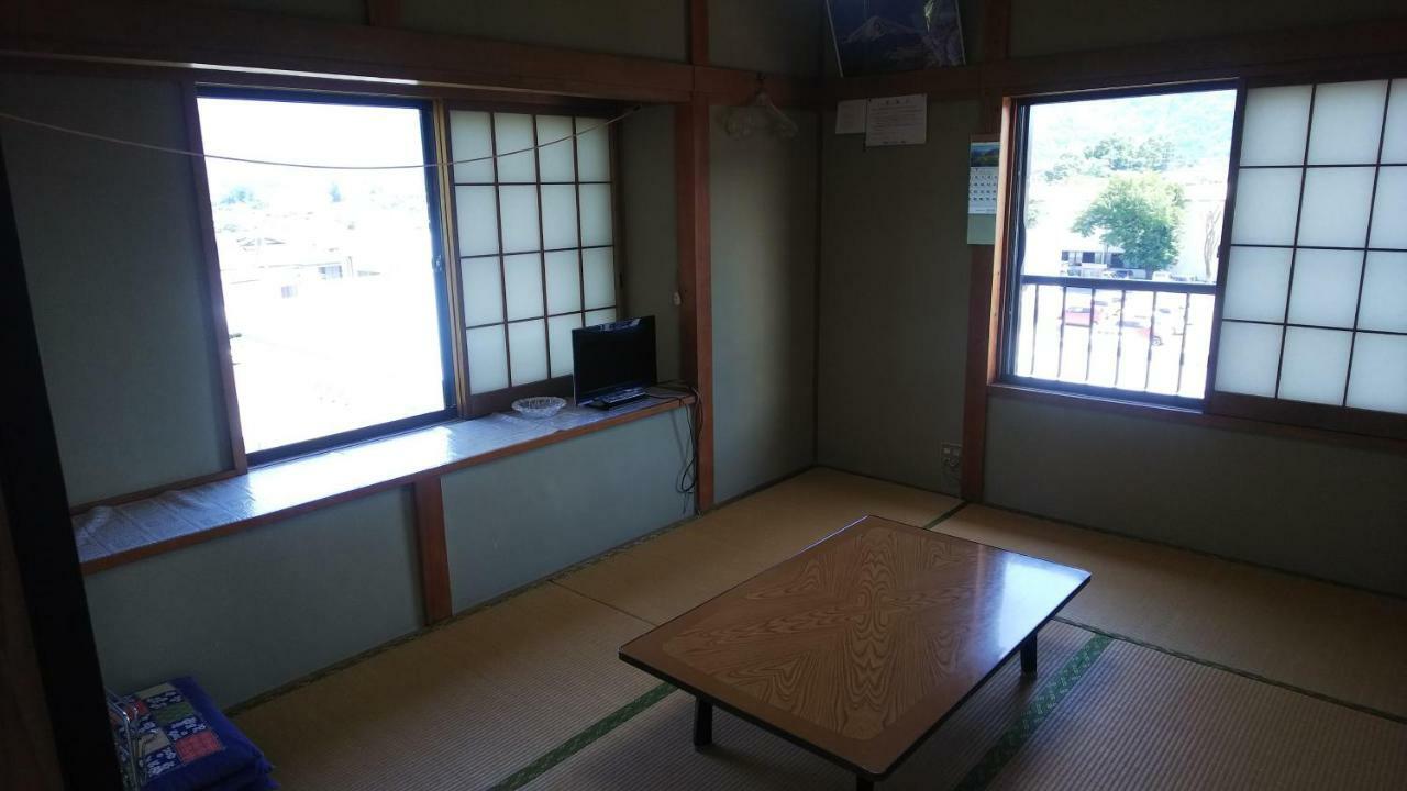 Minshuku Iwaki Hotell Fujikawaguchiko Eksteriør bilde
